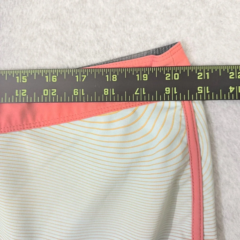Hurley Phantom Mens Board Shorts Size 40 Coral Blue Wavy Stripe Swim Trunks